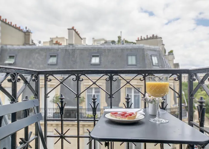 Mate Alain - Champs-ElyséesHotel Parigi